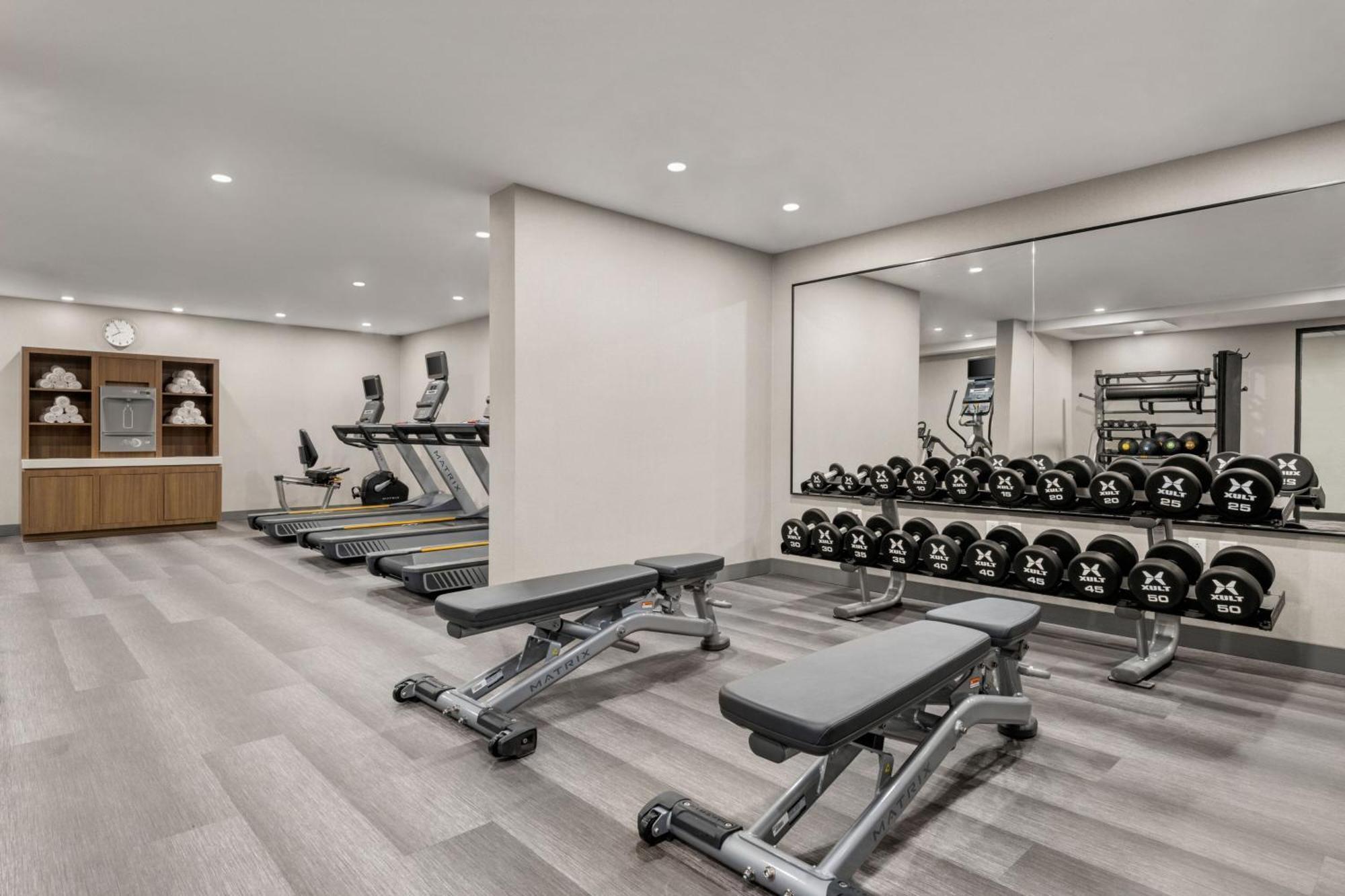By Marriott 3* Laval