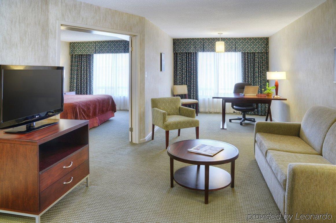 Hotel By Marriott