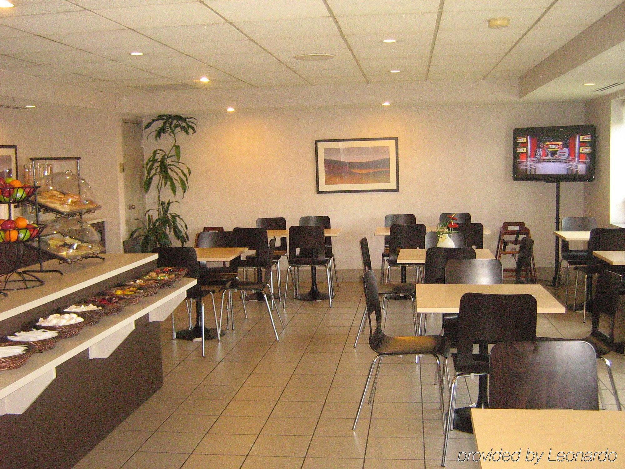 By Marriott 3* Laval